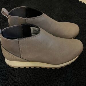 Merrell Women's Taupe Ankle Booties